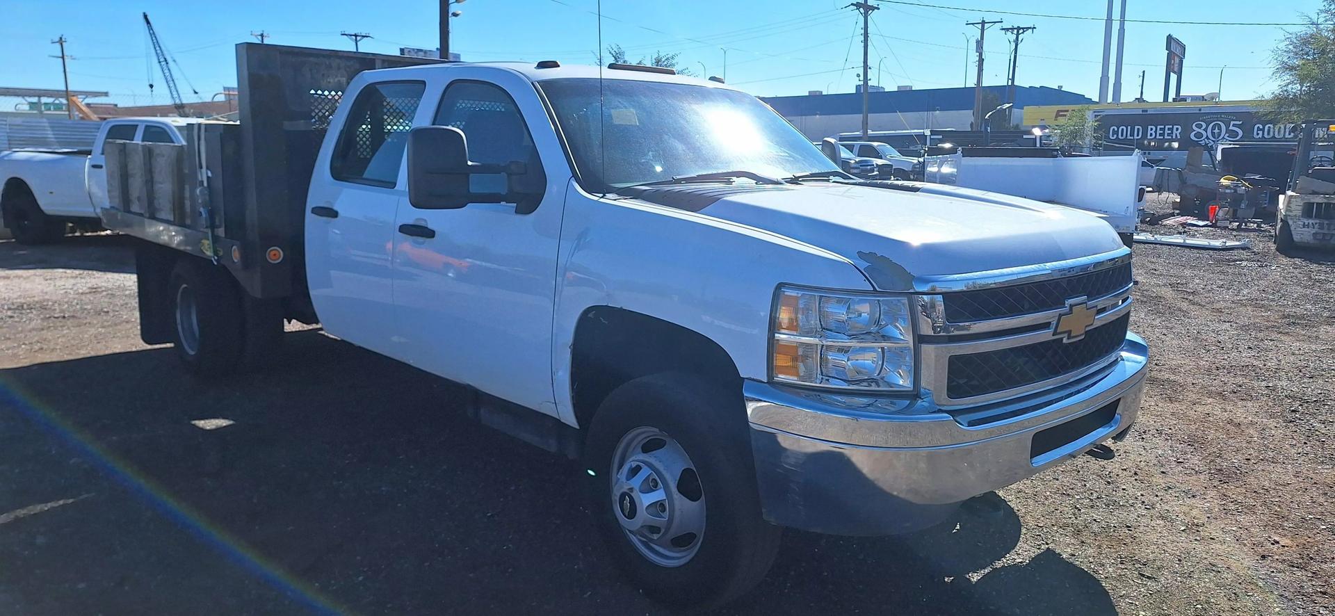 2013 Chevrolet Silverado 3500 Chassis Cab Work Truck photo 3