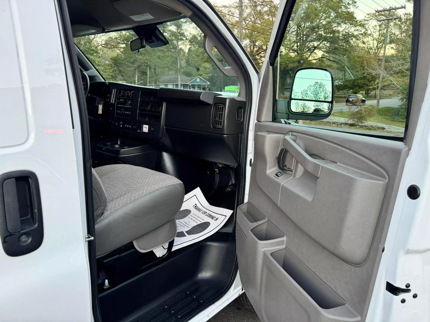 2020 Chevrolet Express Cargo Work Van photo 5