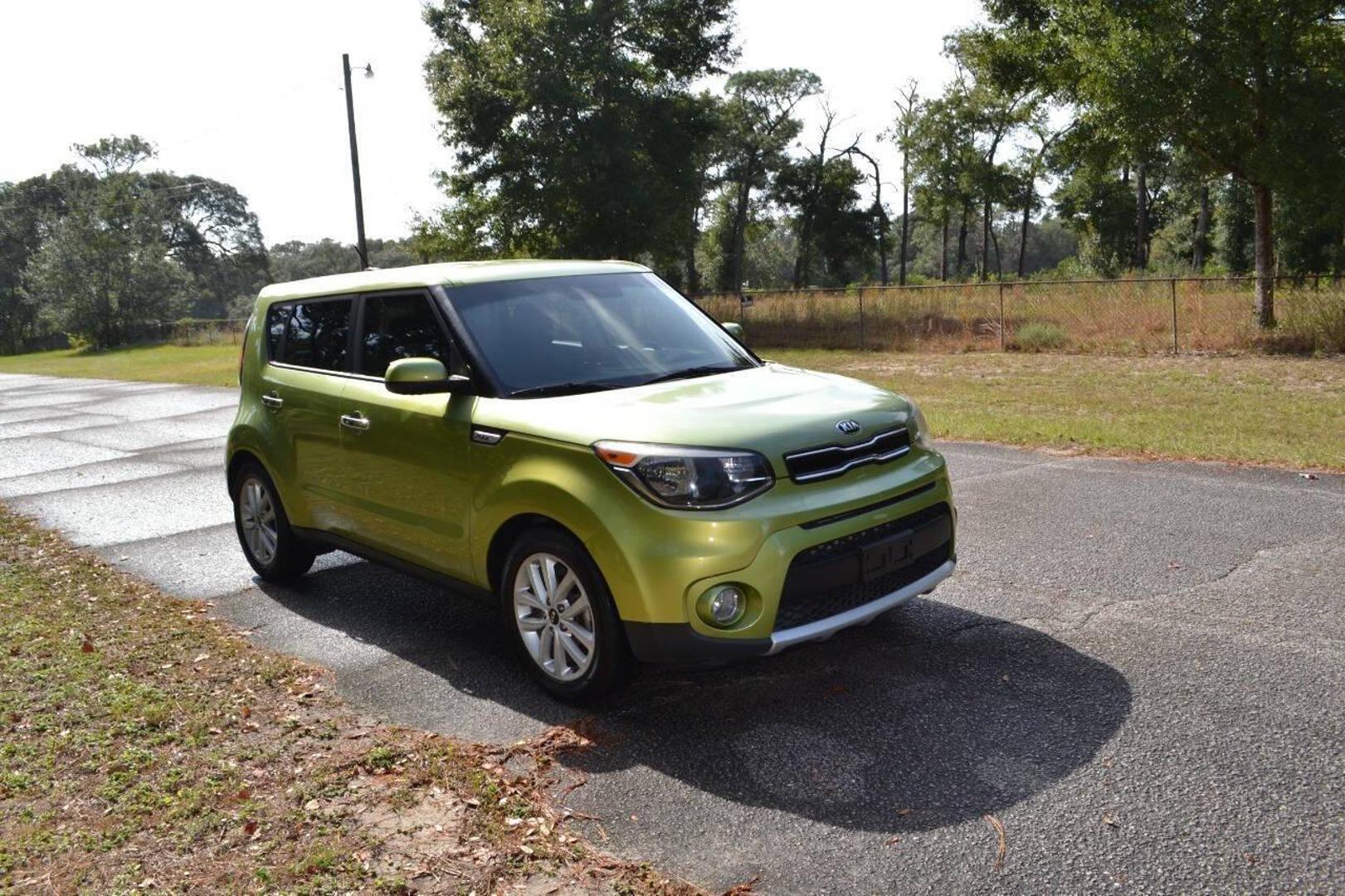 2017 Kia Soul + photo 29