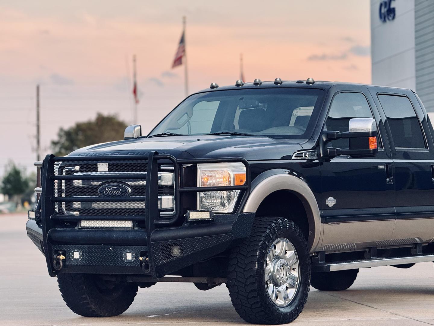 2014 Ford F-250 Super Duty King Ranch photo 3