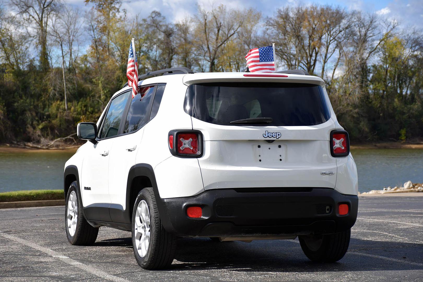 2017 Jeep Renegade Latitude photo 10