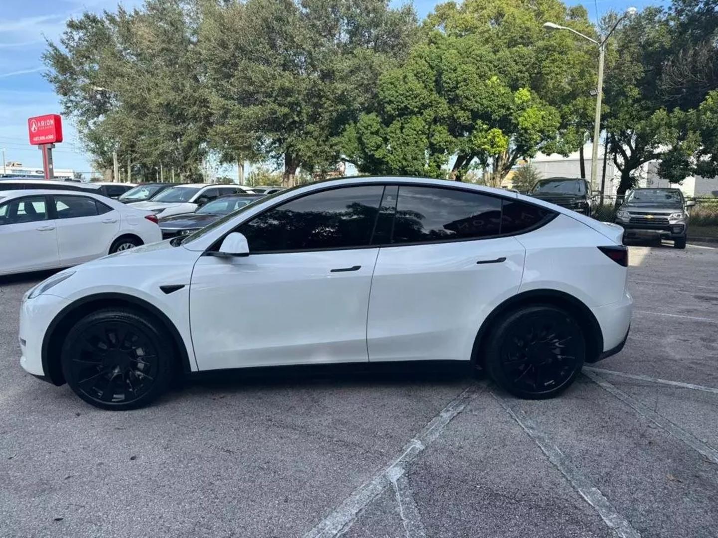 2022 Tesla Model Y Long Range photo 4