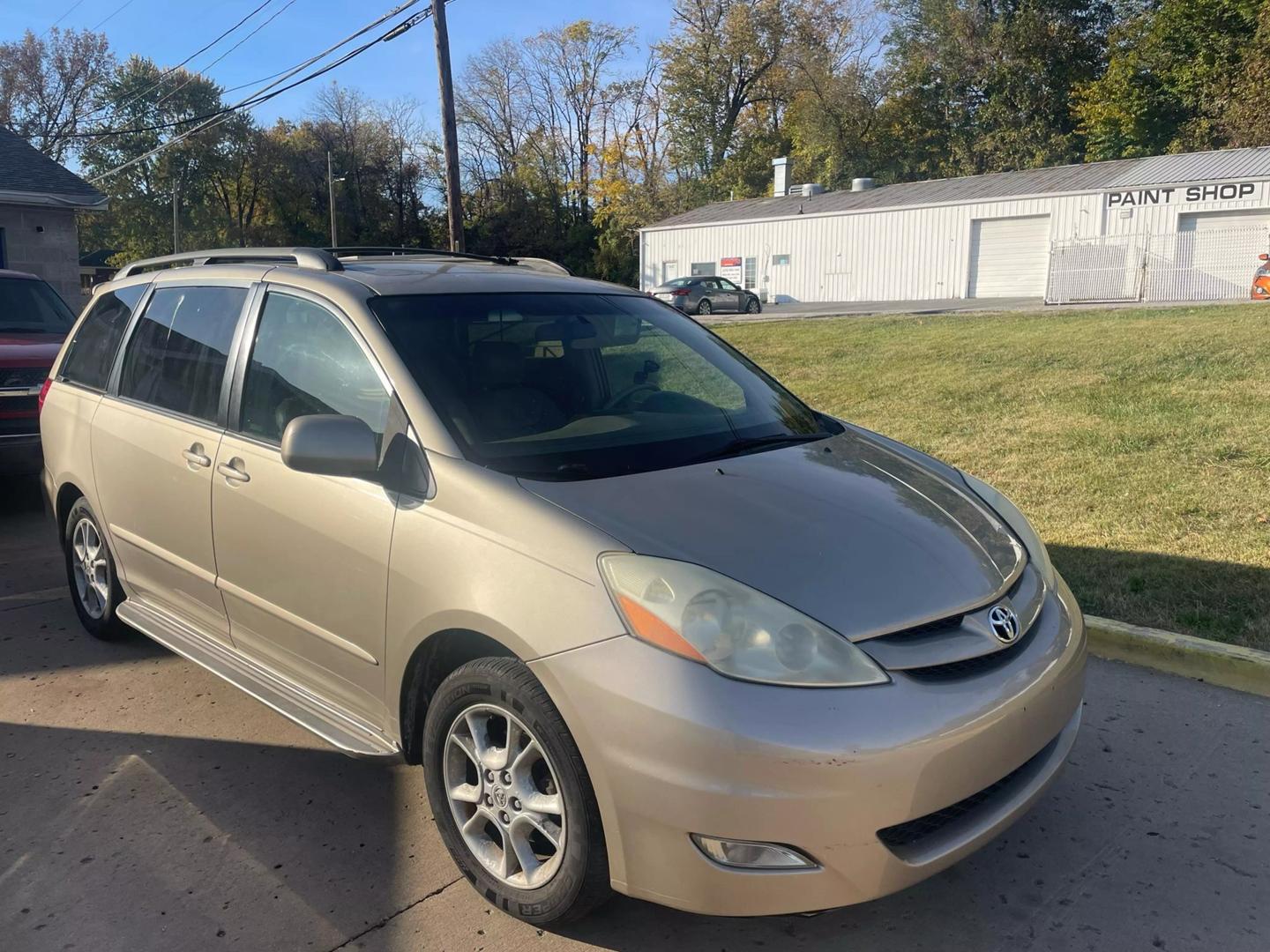 2006 Toyota Sienna XLE photo 5