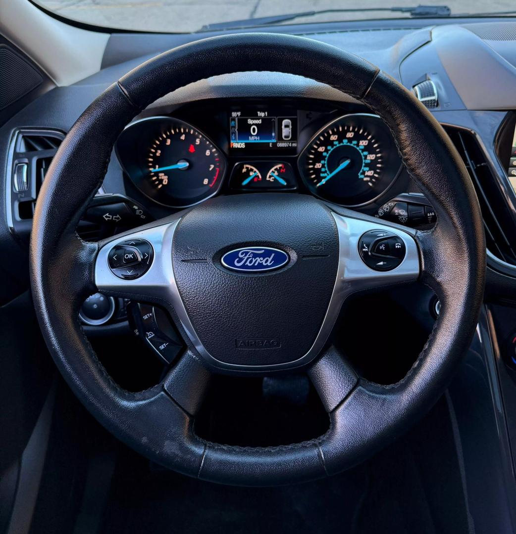 2015 Ford Escape Titanium photo 42