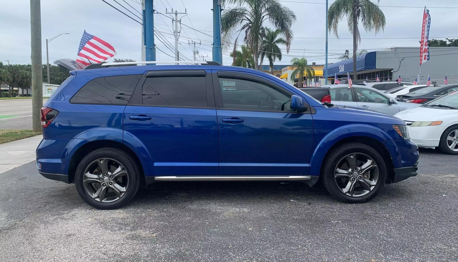 2015 Dodge Journey CrossRoad photo 2