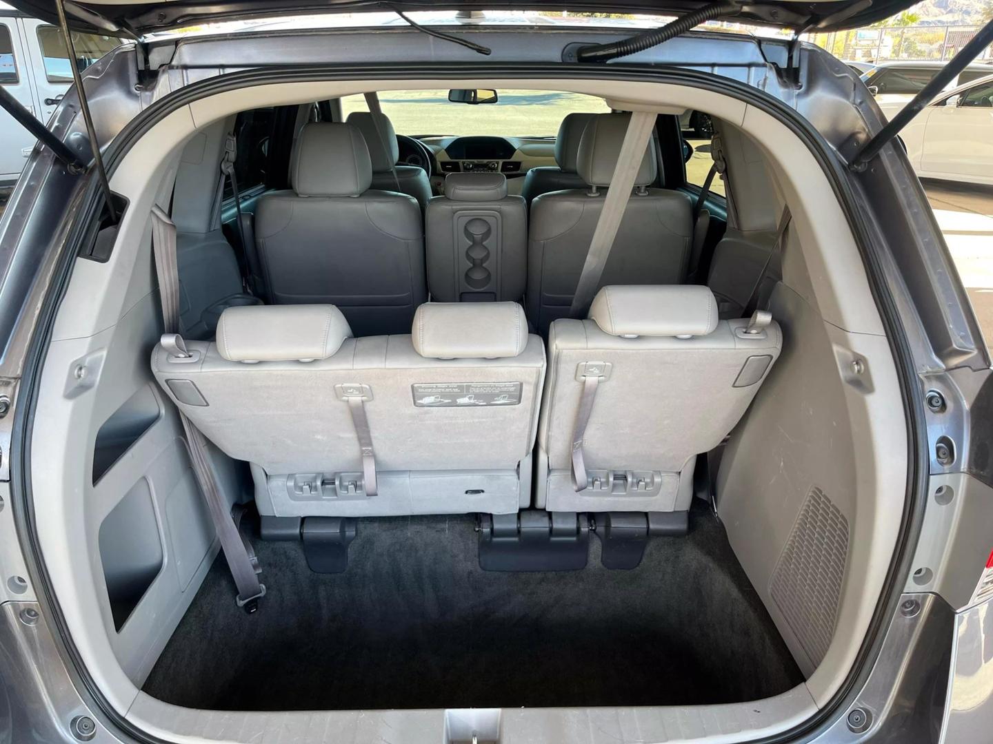 2016 Honda Odyssey EX-L photo 37