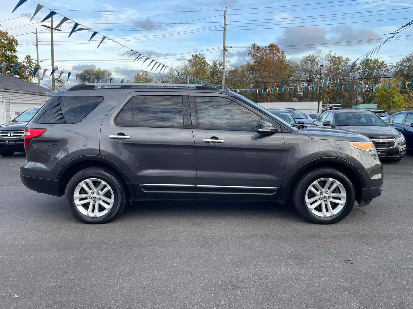 2015 Ford Explorer XLT photo 27