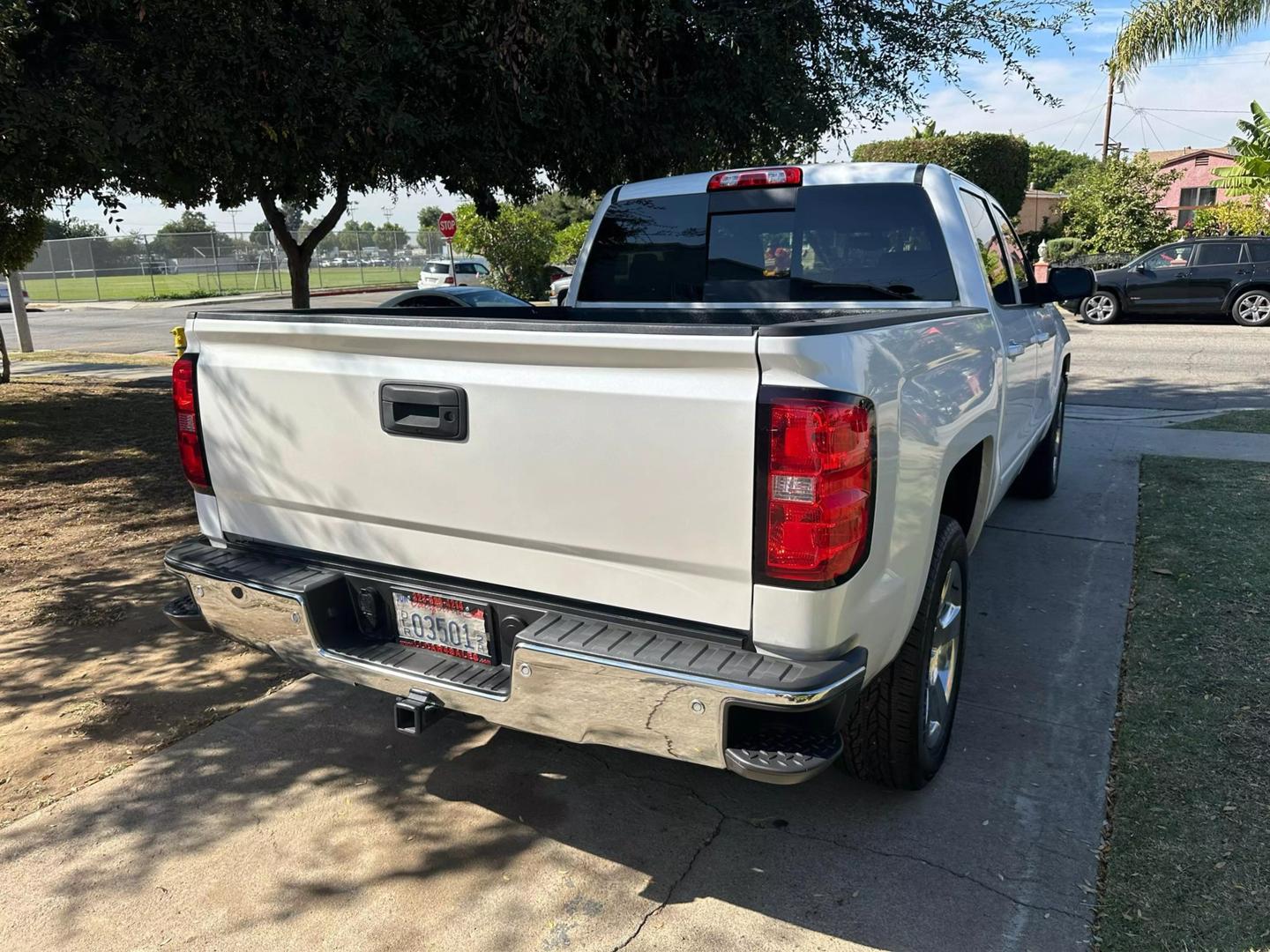 2017 Chevrolet Silverado 1500 LT photo 5