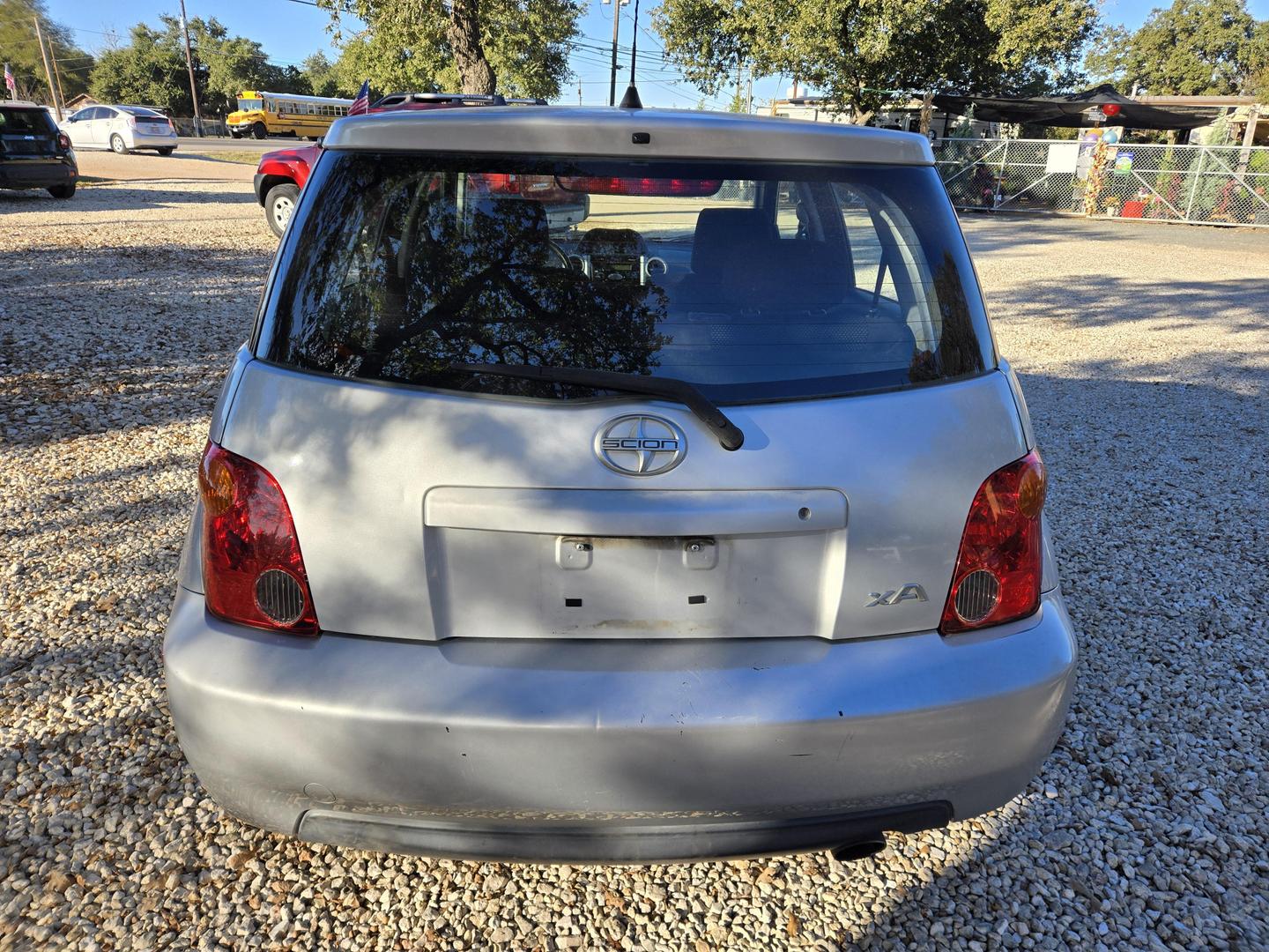 2005 Scion xA Base photo 4