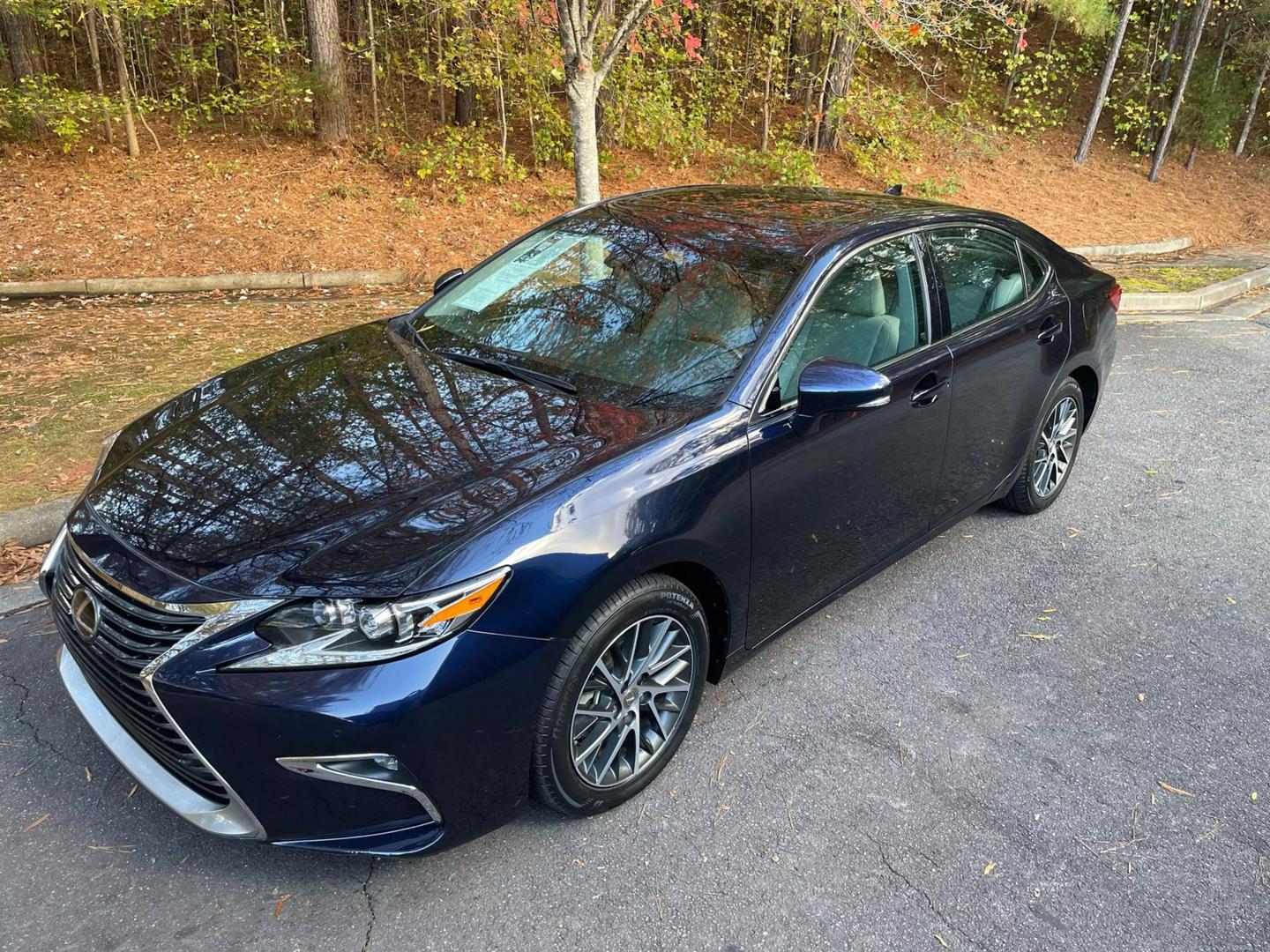 2016 Lexus ES 350 photo 8