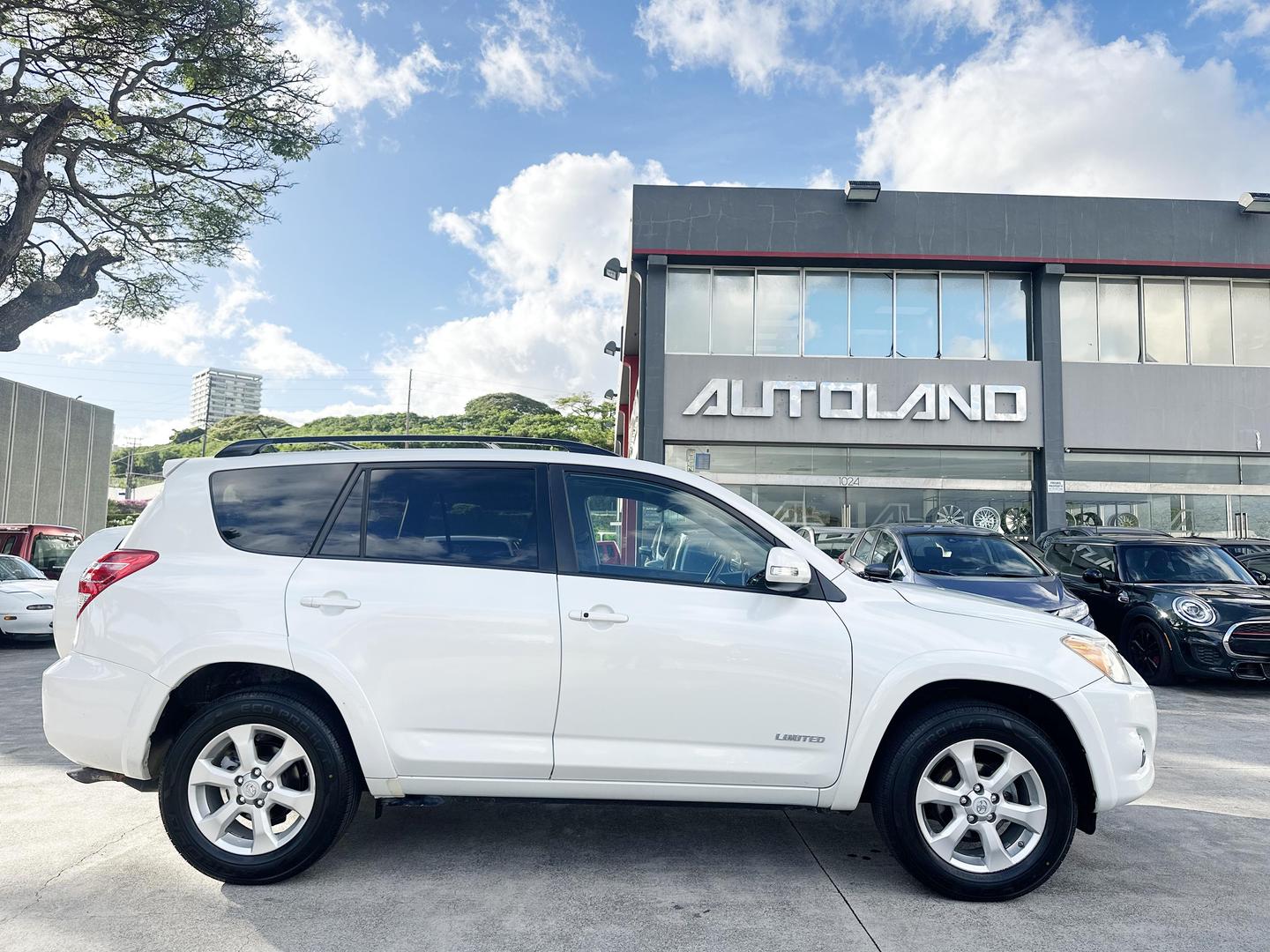 2010 Toyota RAV4 Limited photo 4