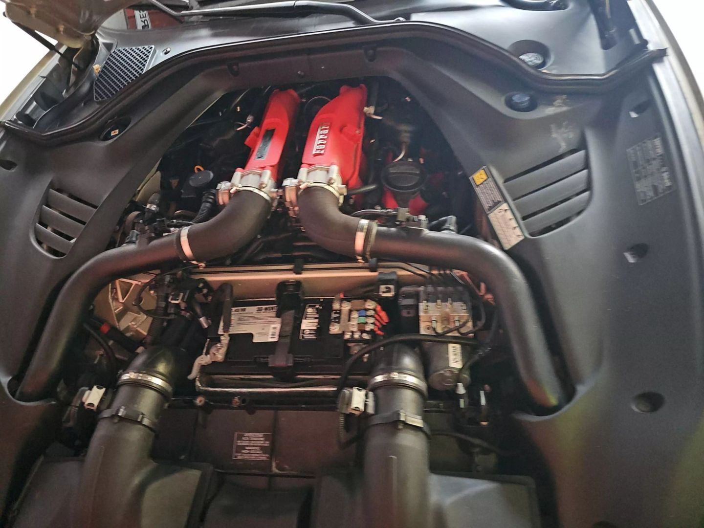 2018 Ferrari California - Image 20