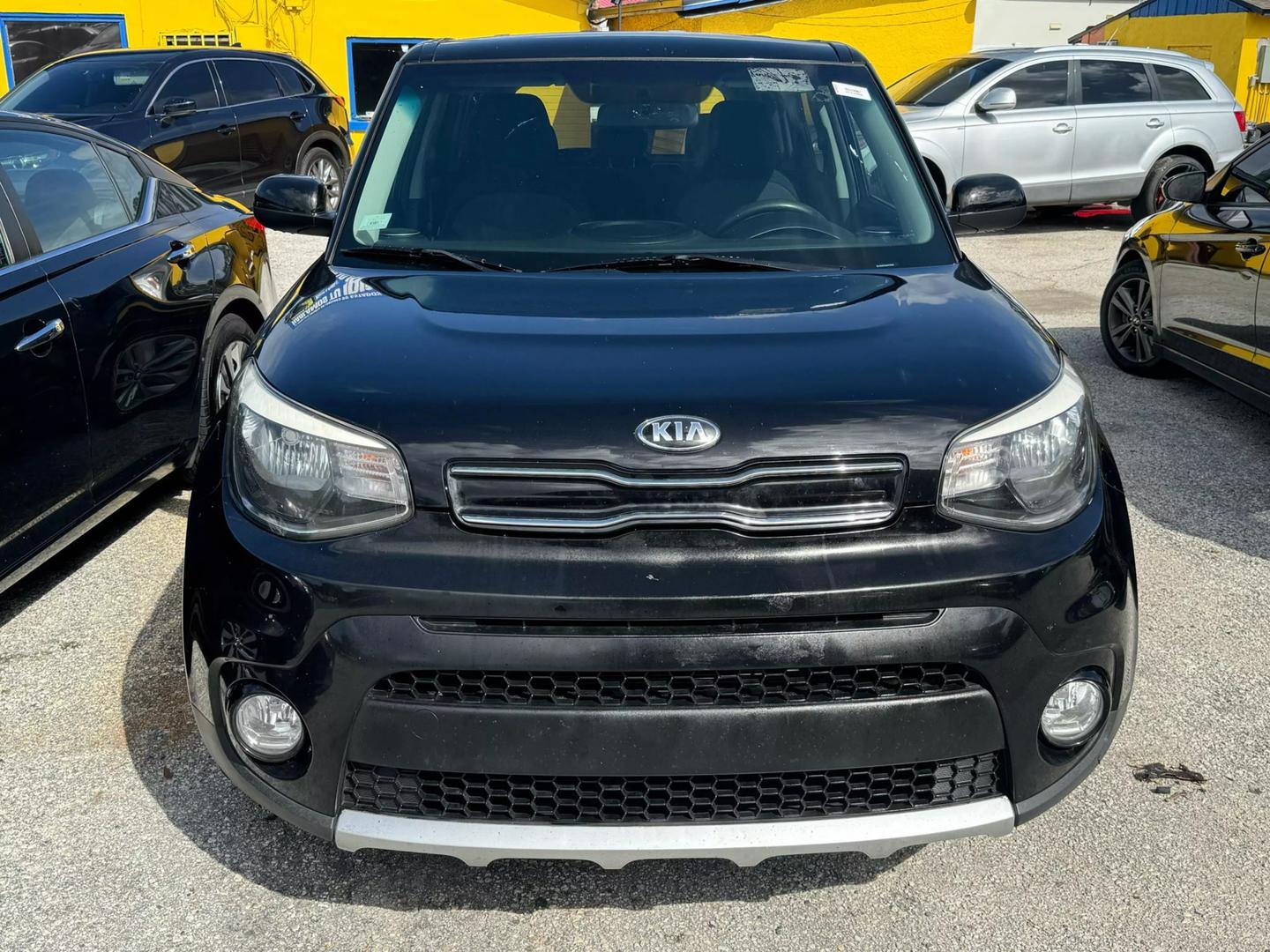 2018 Kia Soul + photo 2