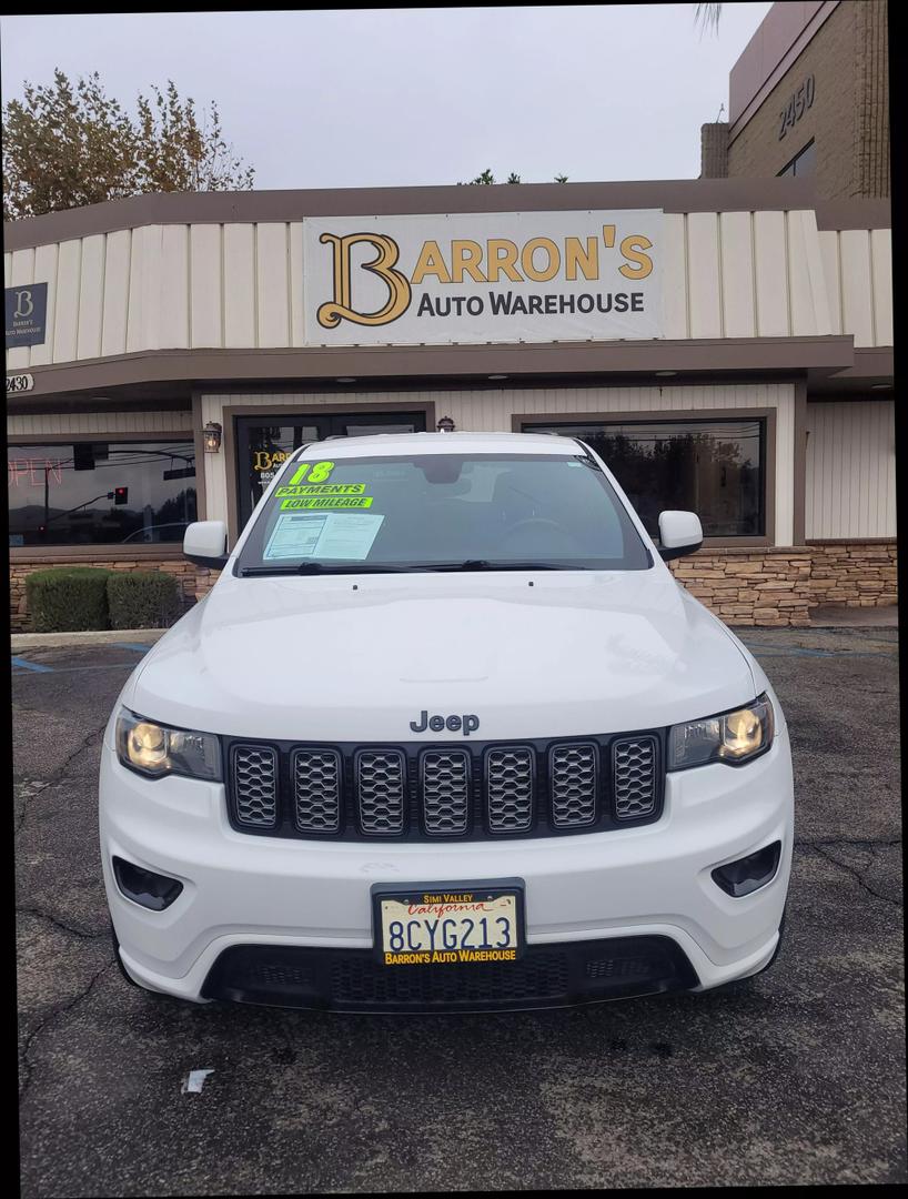 2018 Jeep Grand Cherokee Altitude photo 2