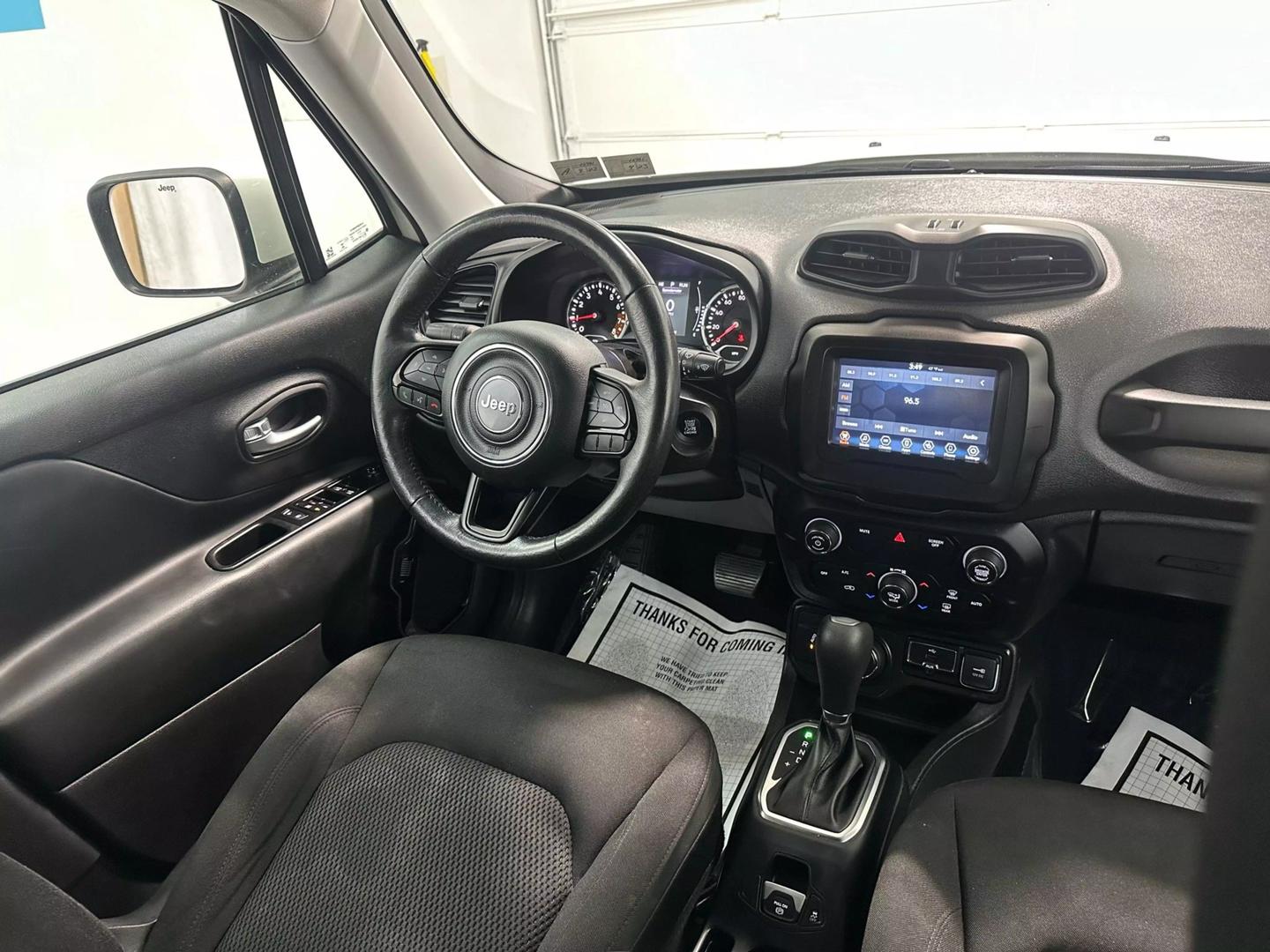 2020 Jeep Renegade Altitude photo 11