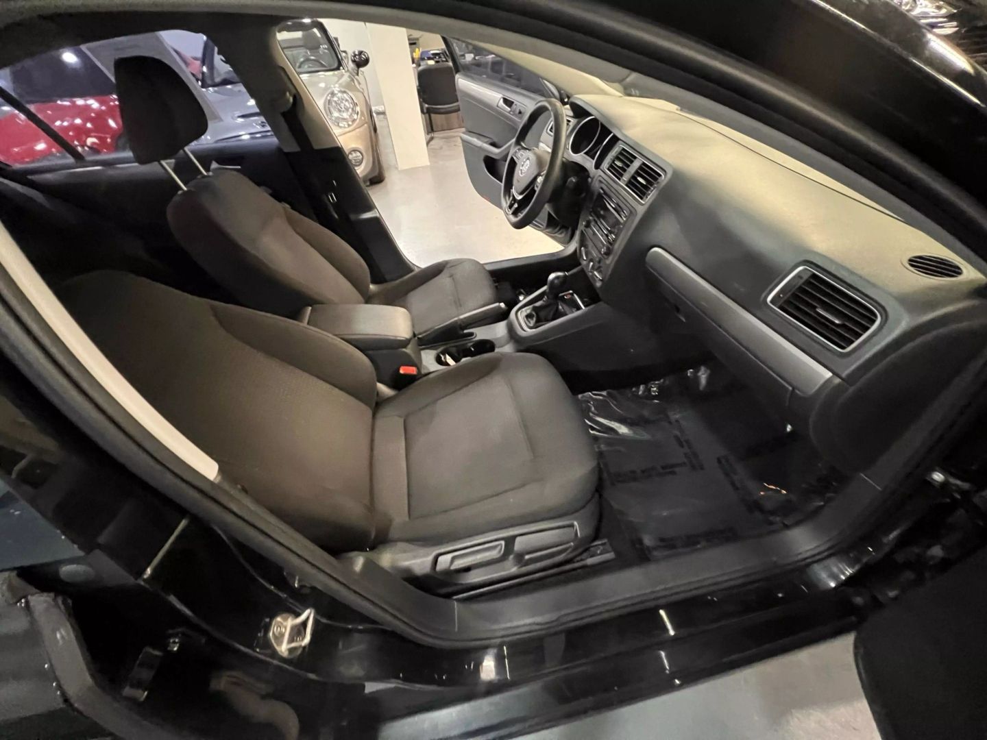 2015 Volkswagen Jetta 1.8t Se Sedan 4d - Image 27