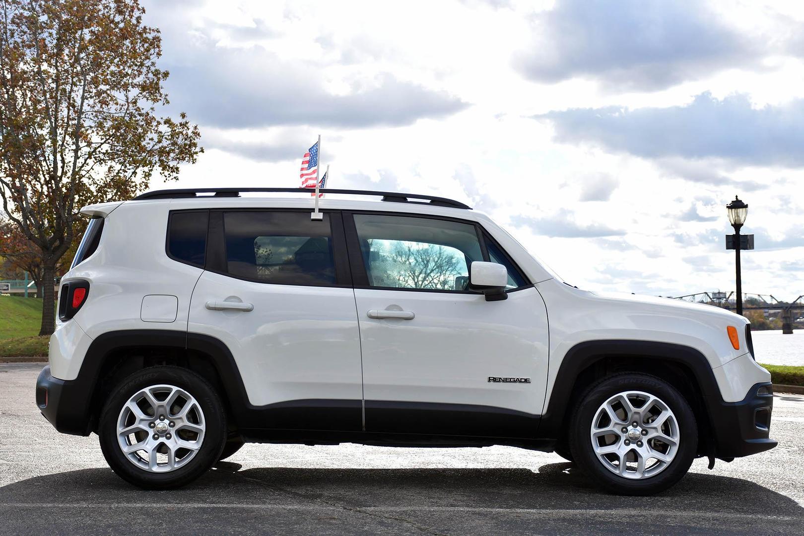 2017 Jeep Renegade Latitude photo 15