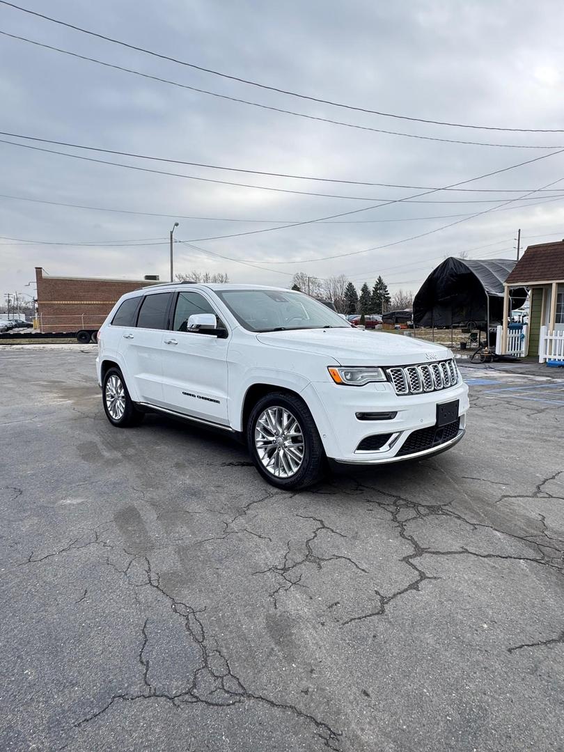 2017 Jeep Grand Cherokee Summit photo 2