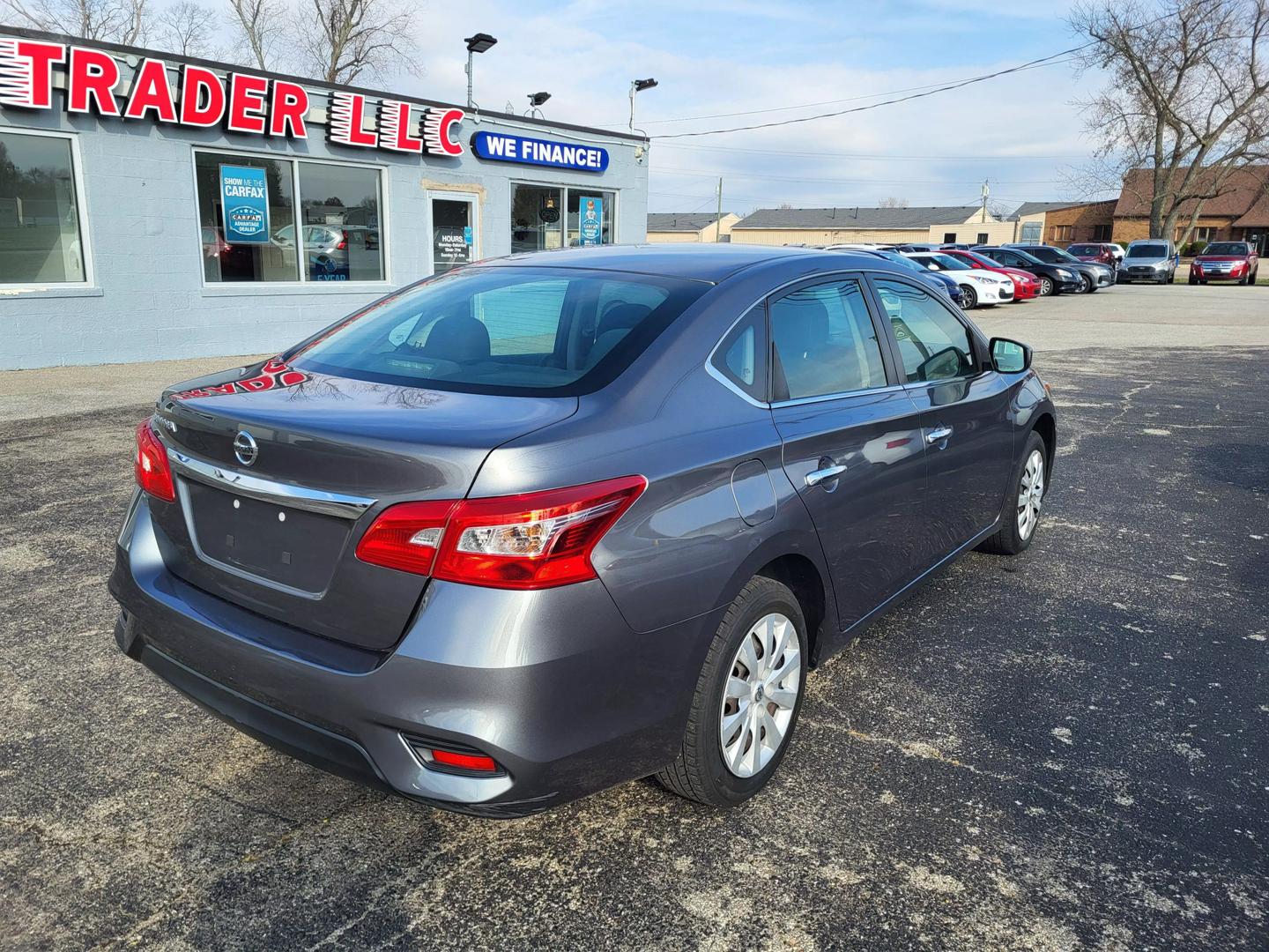 2019 Nissan Sentra S photo 5