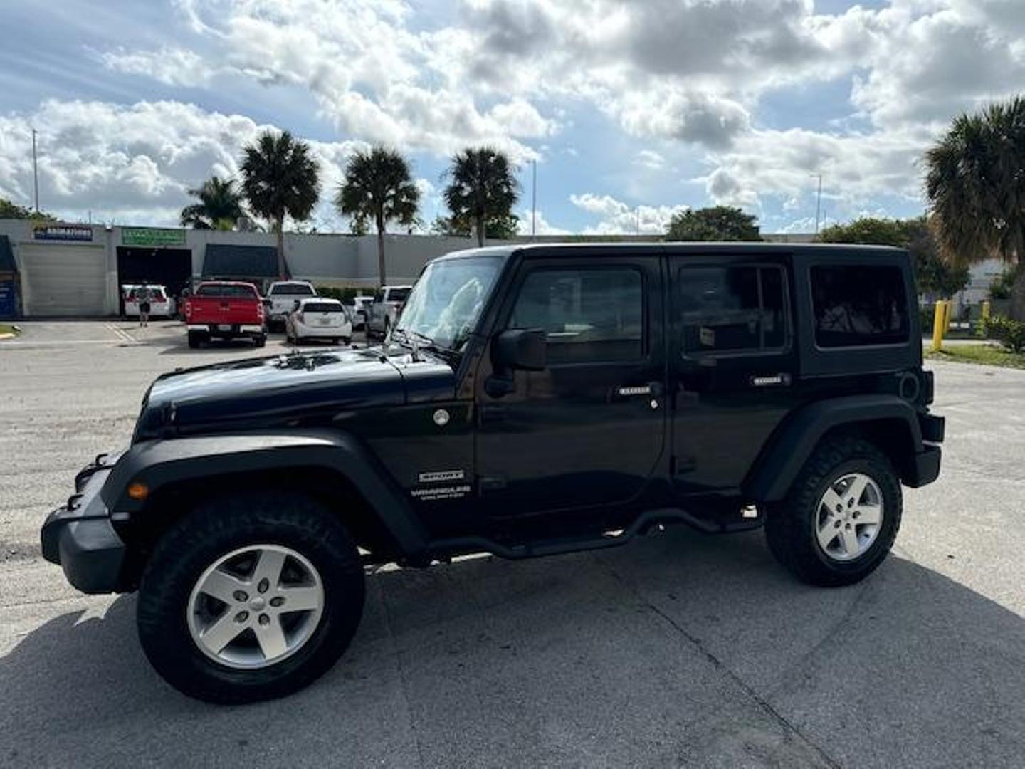 2015 Jeep Wrangler Unlimited Sport photo 13