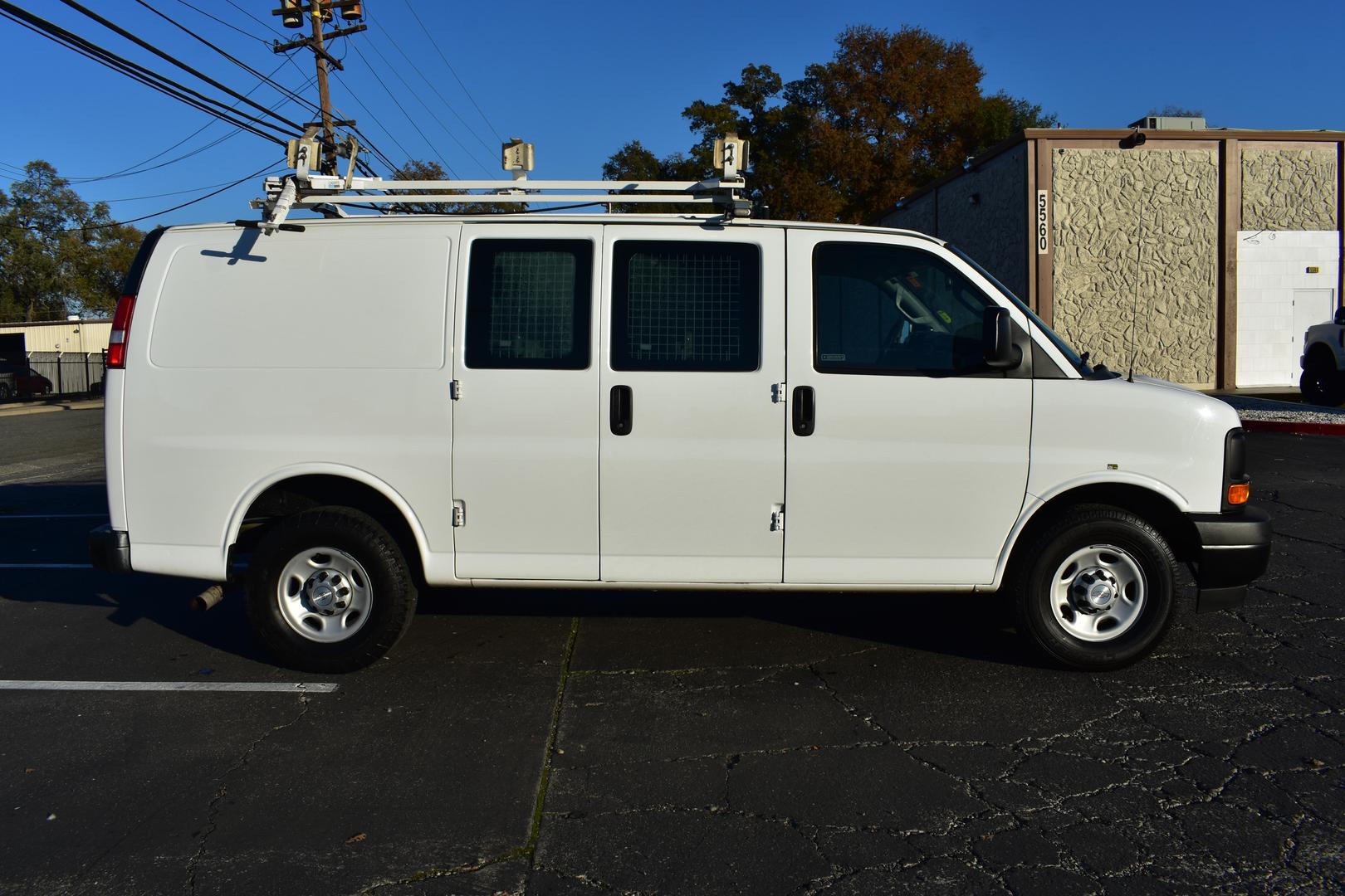 2017 Chevrolet Express Cargo Work Van photo 16