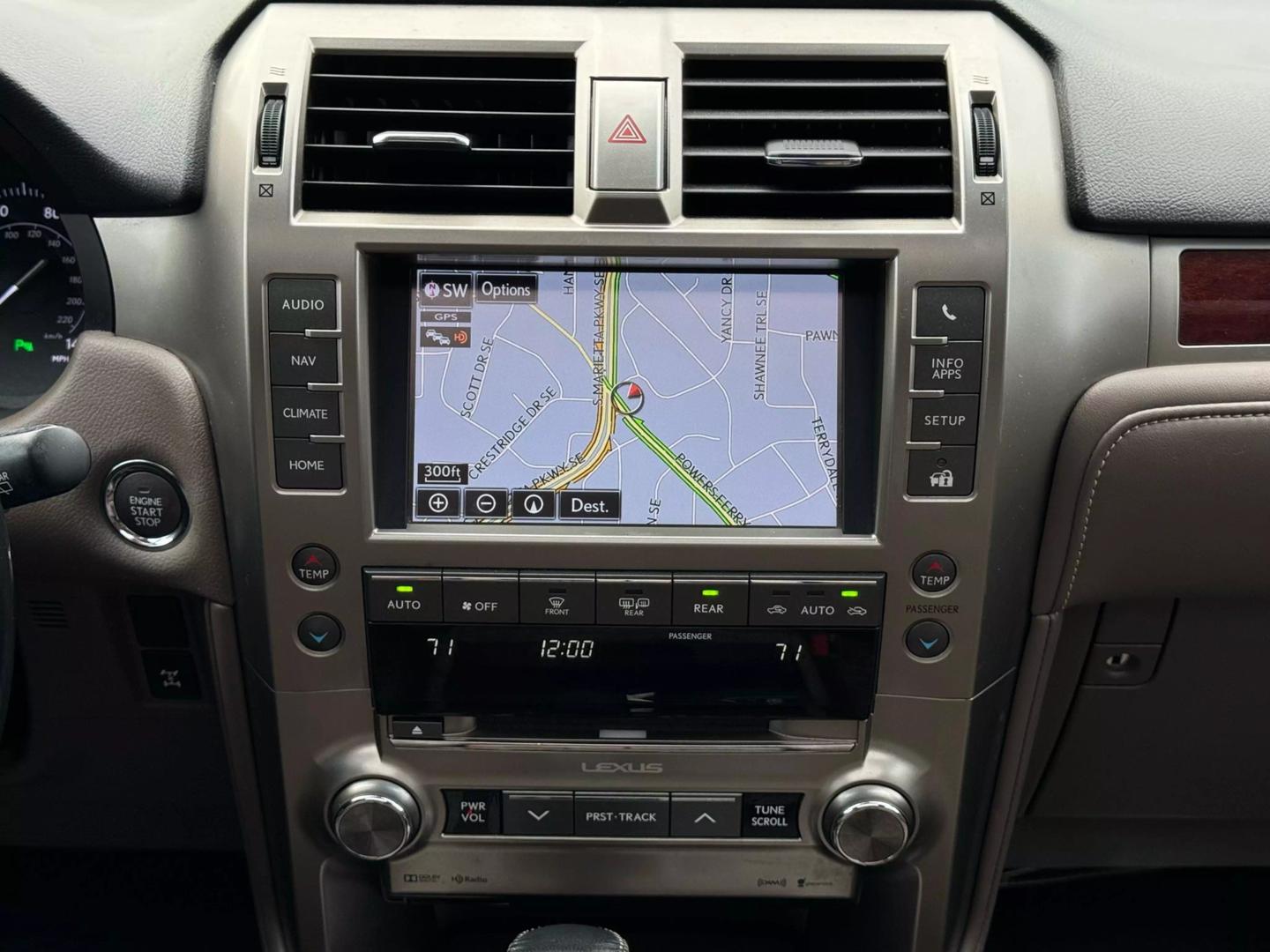 2016 Lexus GX Base photo 16