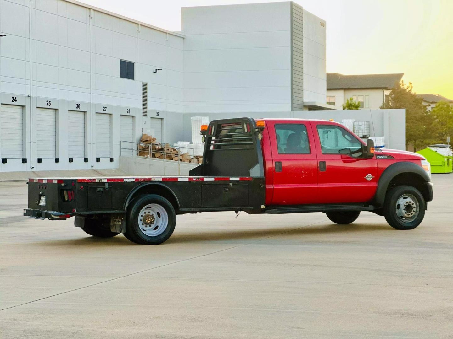 2014 Ford F550 null photo 5