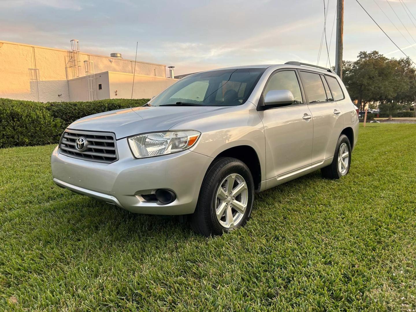 2008 Toyota Highlander Base photo 3