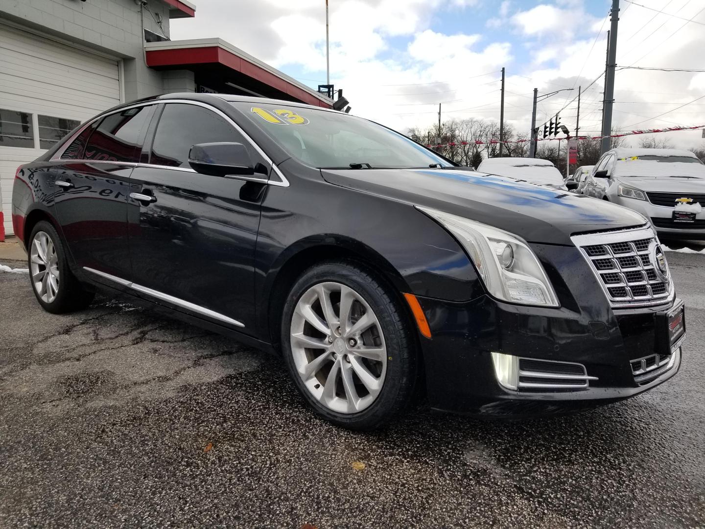 2013 Cadillac XTS Luxury Collection photo 2