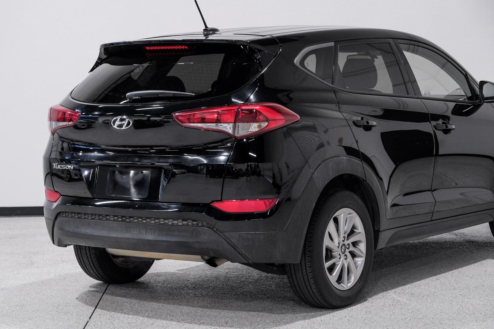 2017 Hyundai Tucson SE photo 12