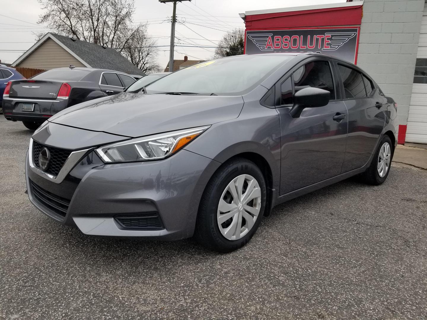 2020 Nissan Versa Sedan S photo 4