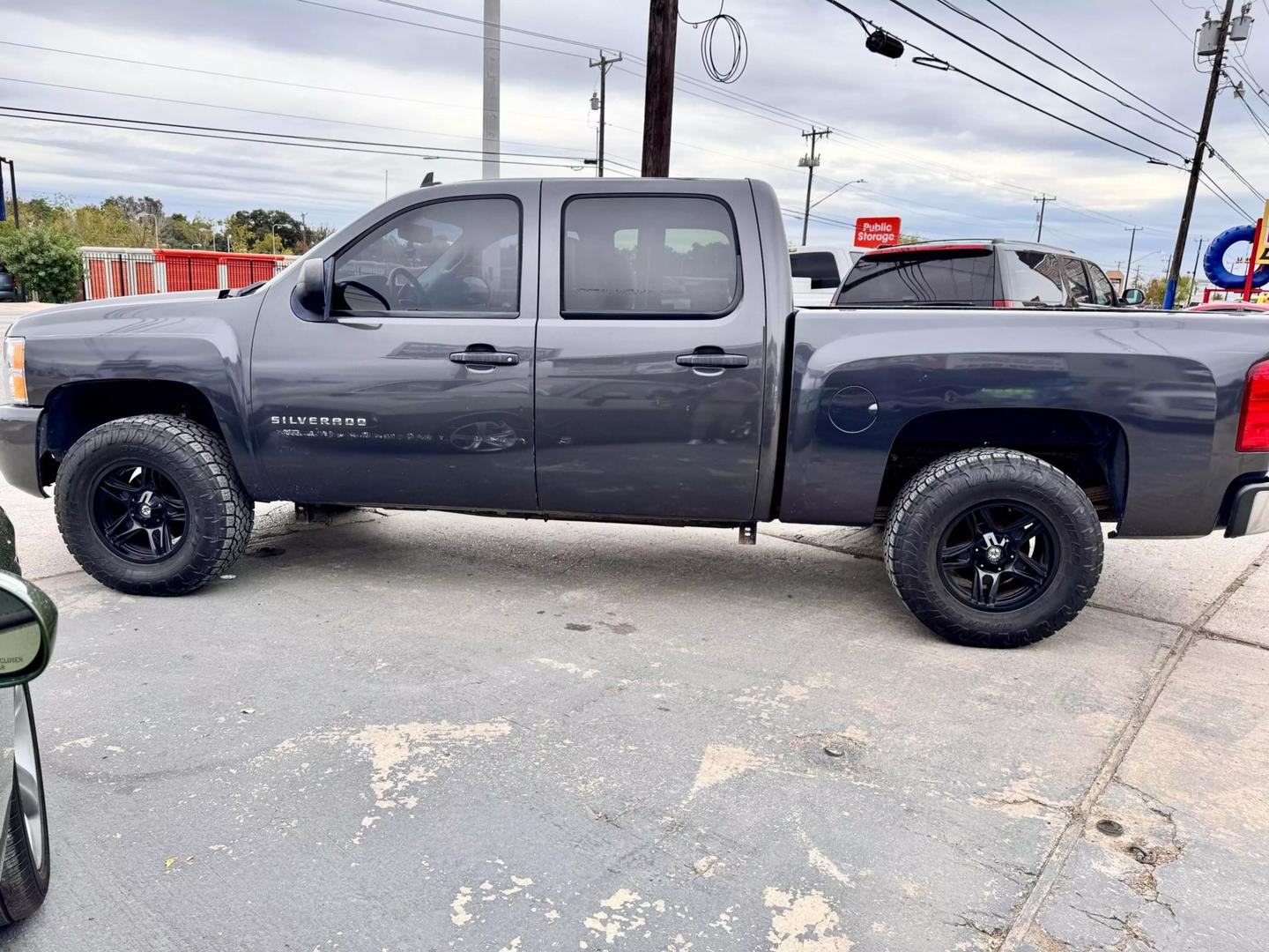 2011 Chevrolet Silverado 1500 LT photo 6