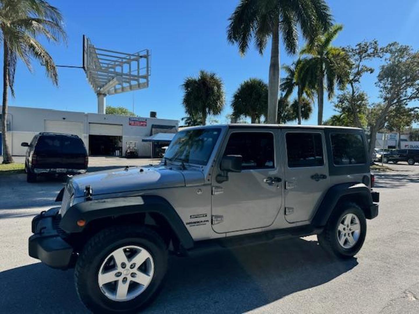 2015 Jeep Wrangler Unlimited Sport photo 14