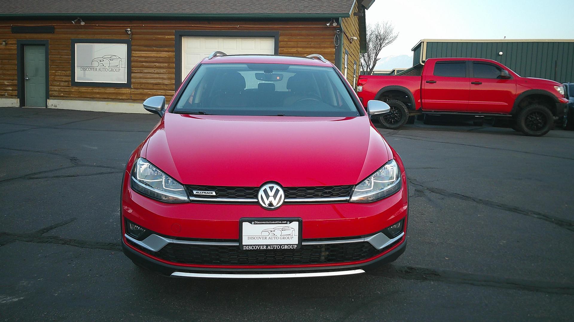 2019 Volkswagen Golf Alltrack Alltrack SE photo 2