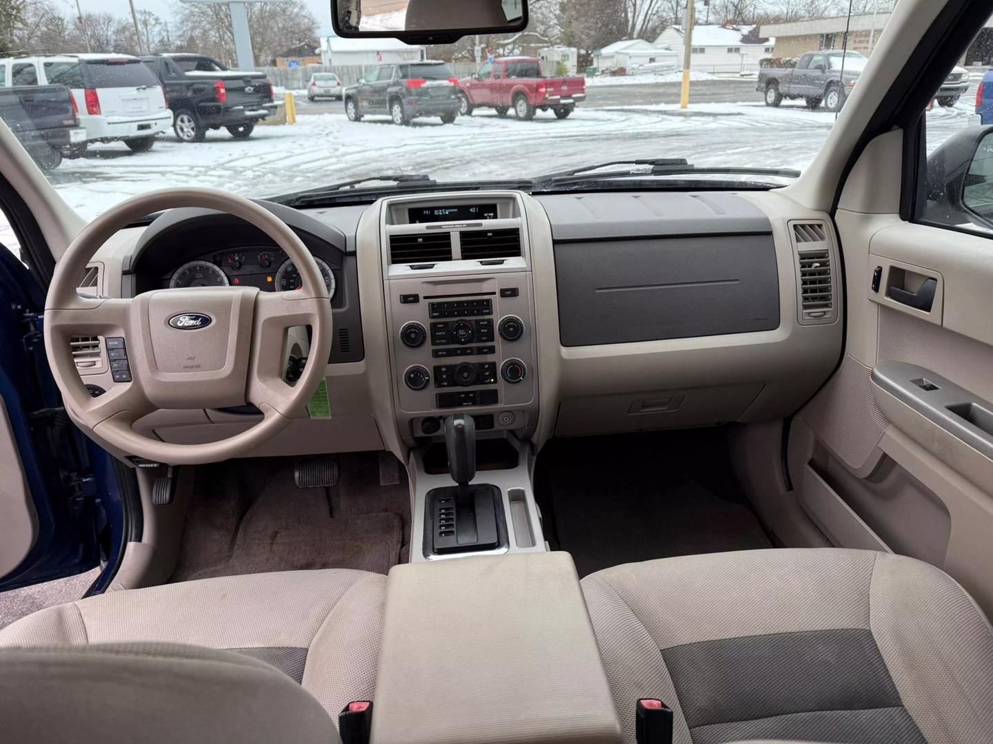 2008 Ford Escape XLT photo 12