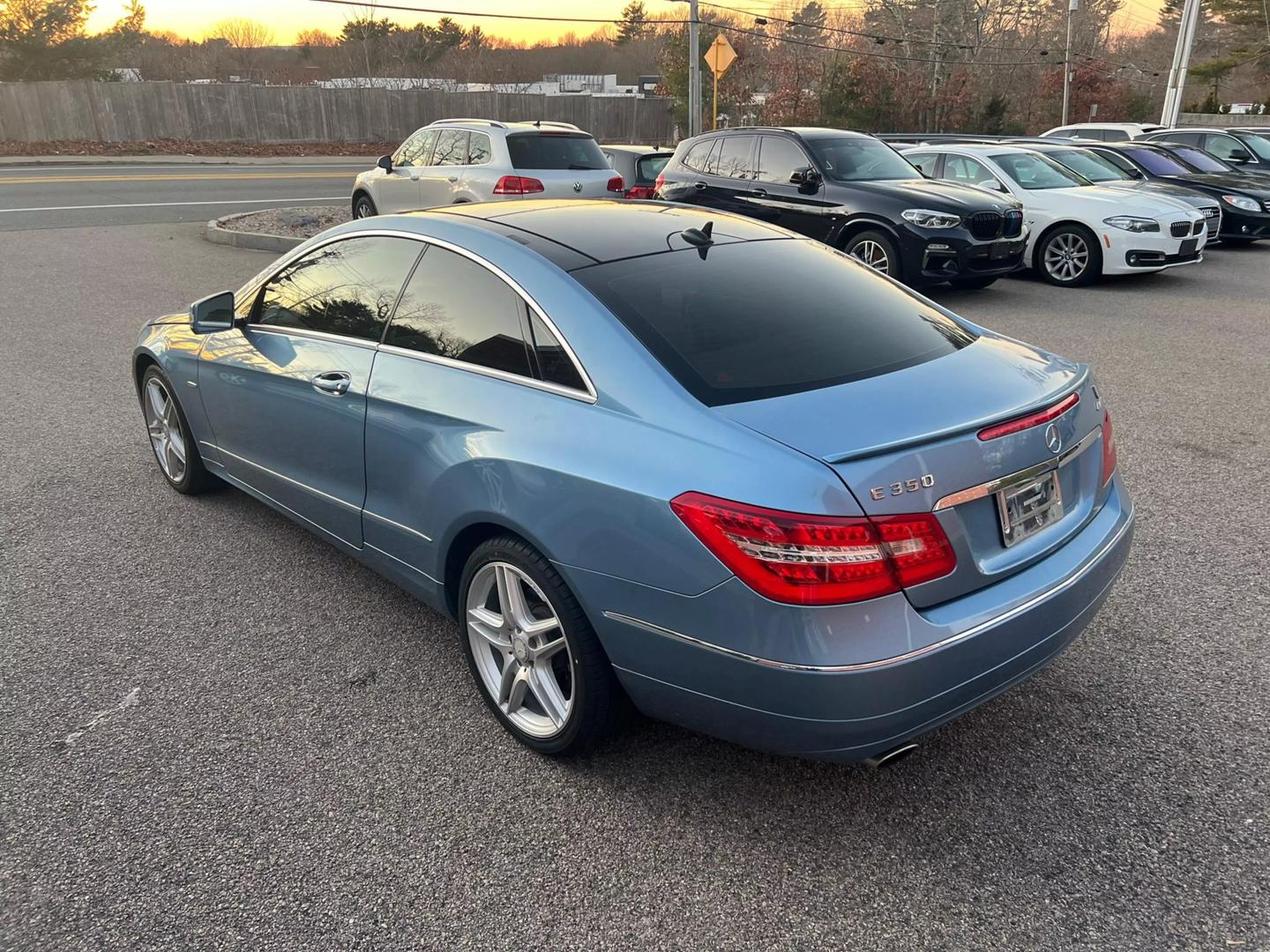 2012 Mercedes-Benz E-Class E350 photo 3