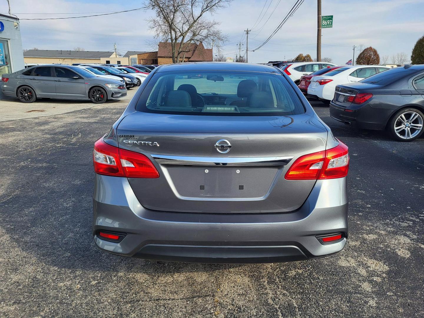 2019 Nissan Sentra S photo 6