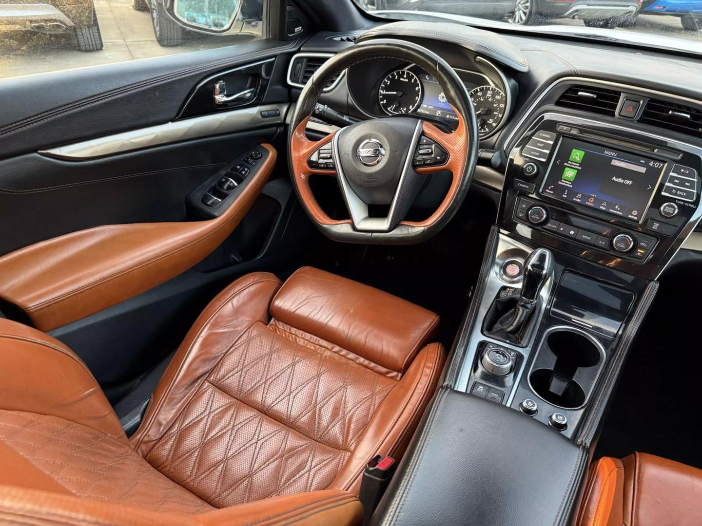 2019 Nissan Maxima Platinum photo 18