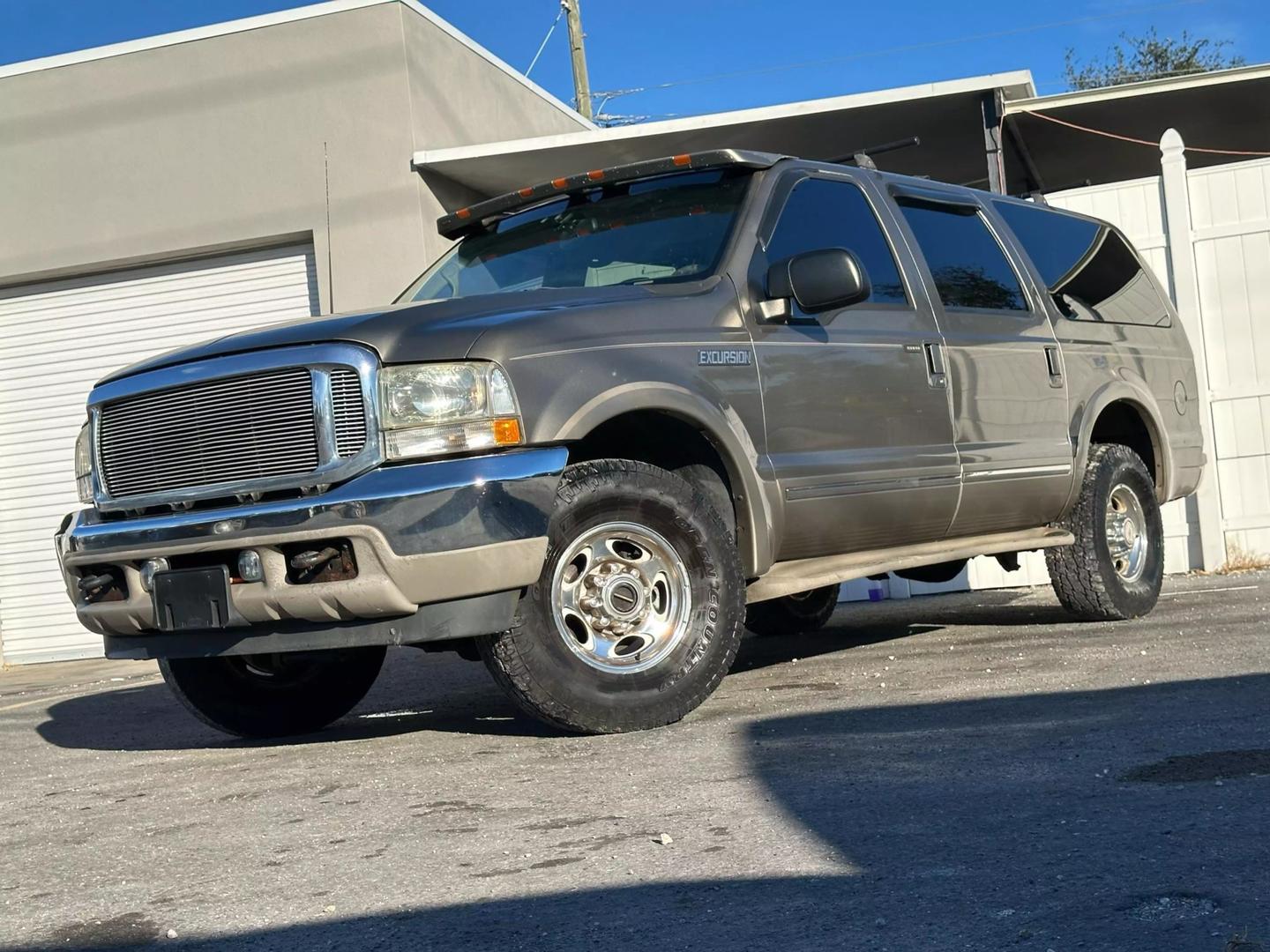 2002 Ford Excursion Limited photo 23