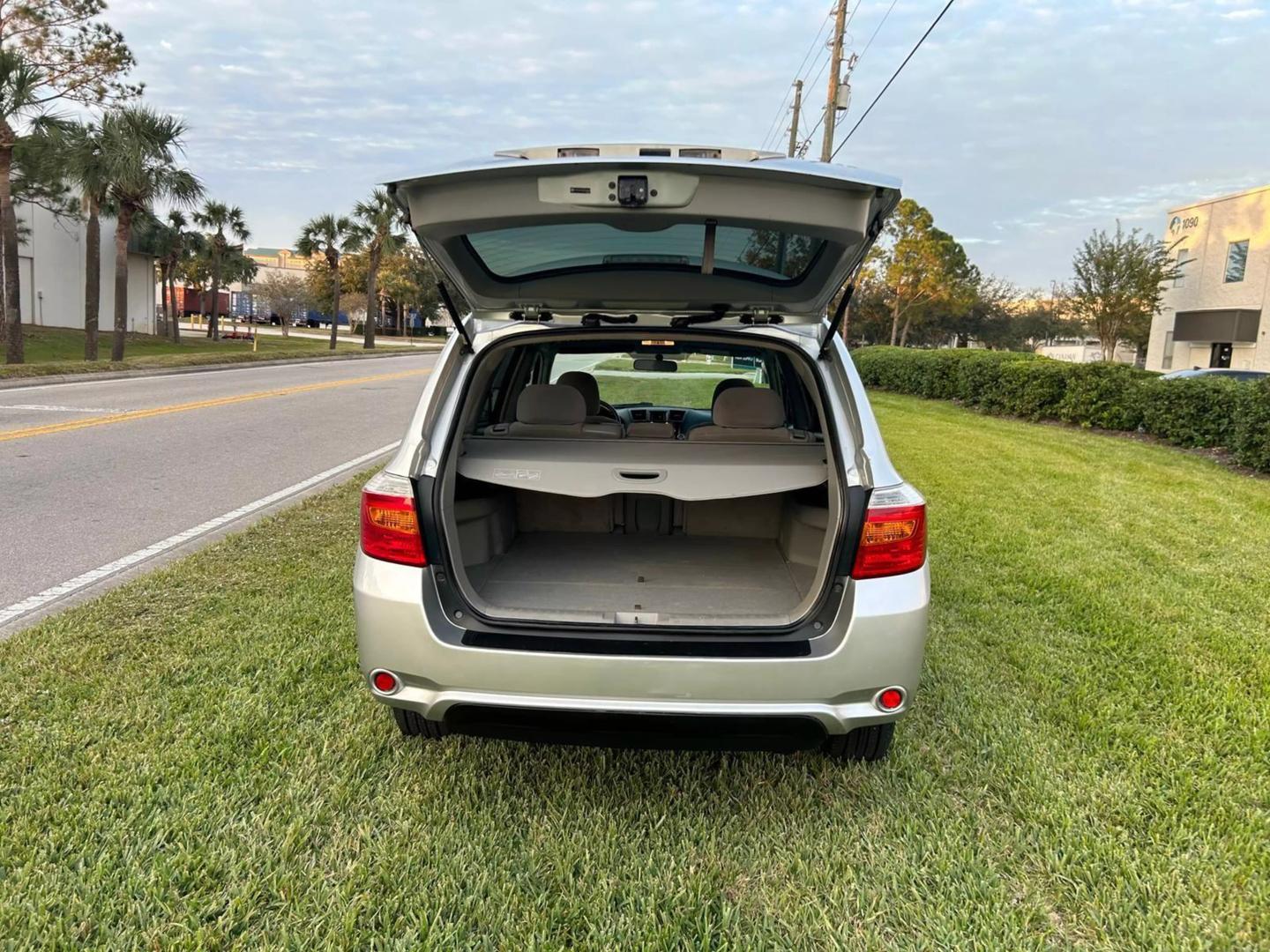 2008 Toyota Highlander Base photo 15