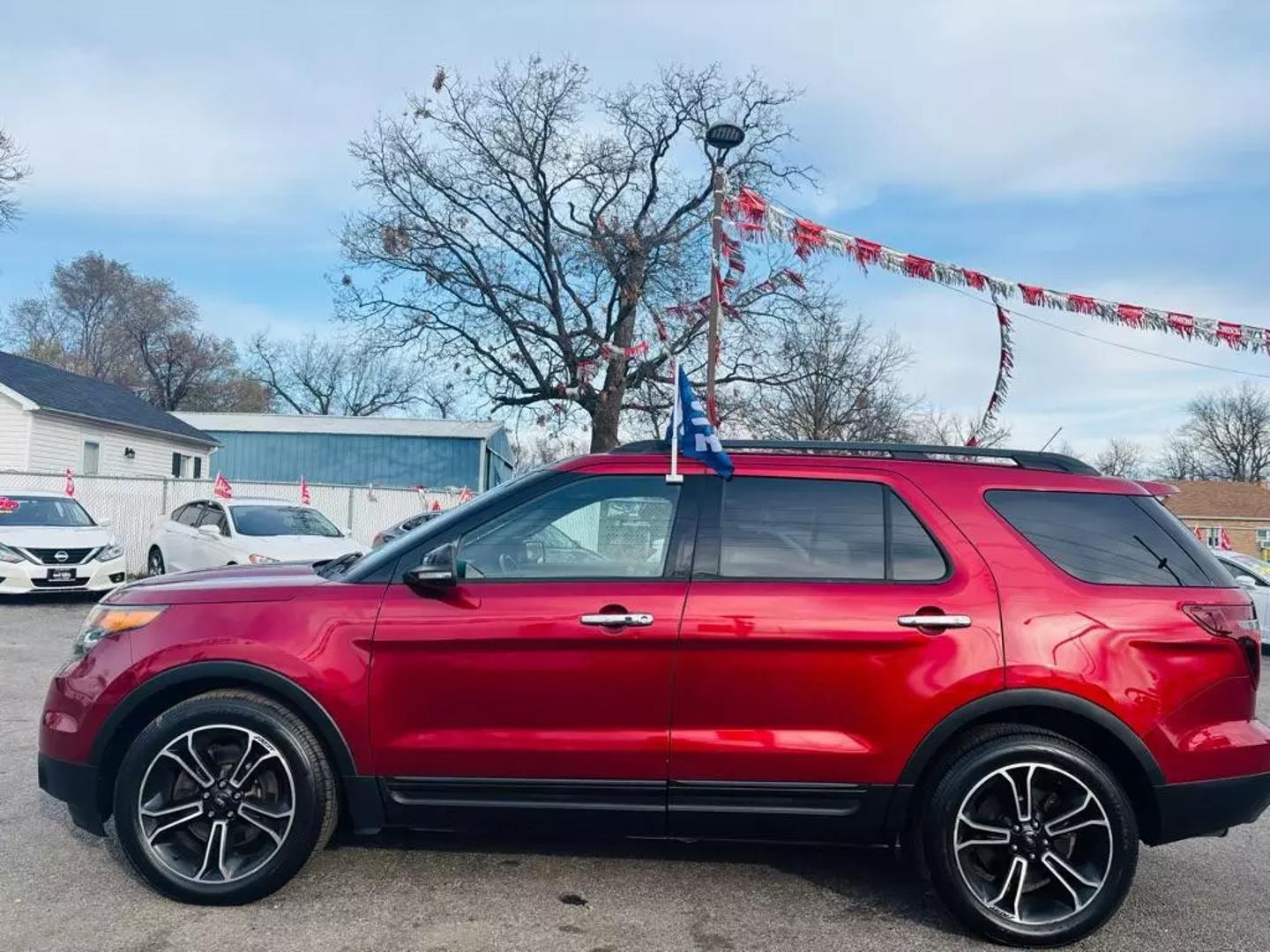 2014 Ford Explorer Sport photo 2