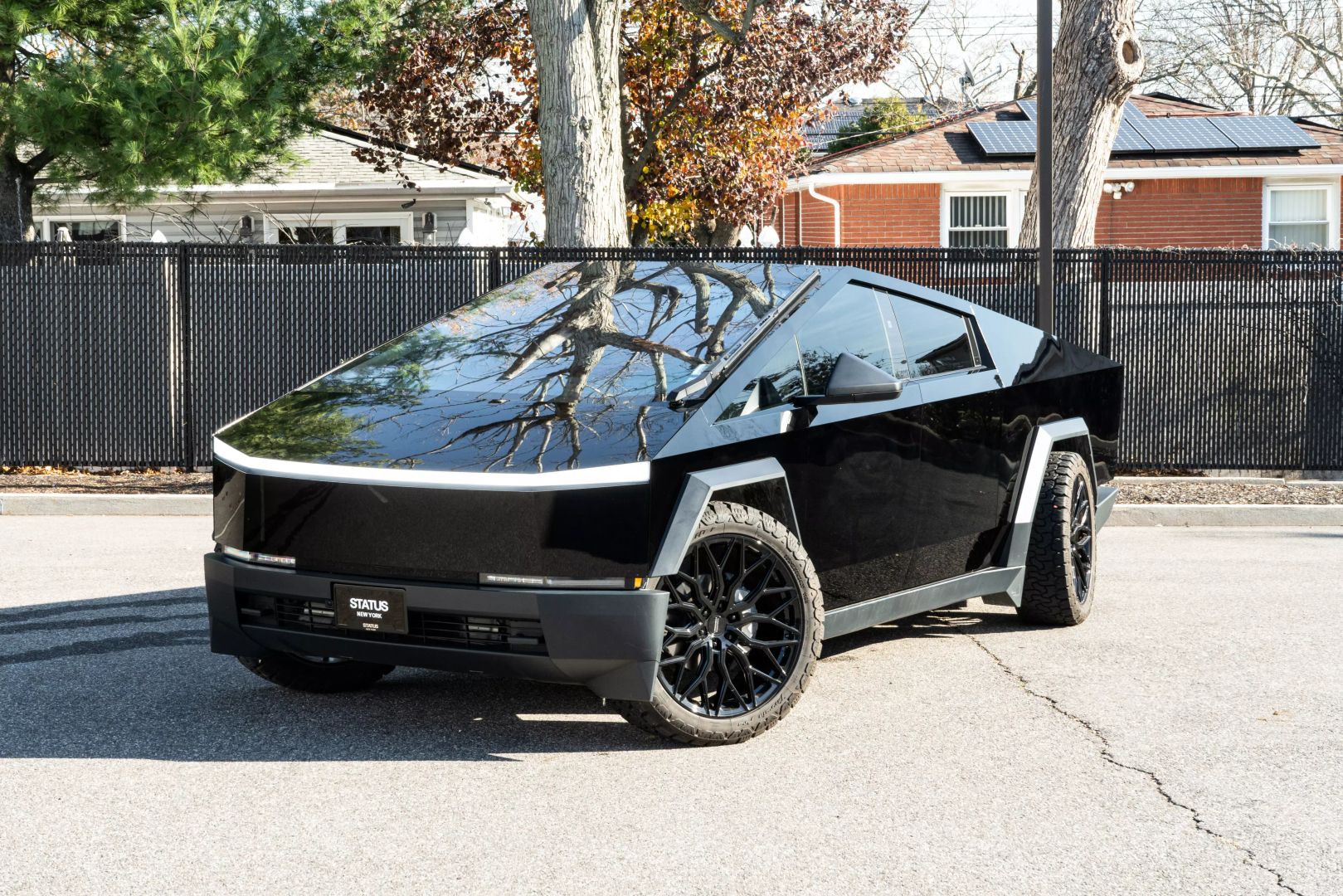 2024 Tesla Cybertruck - Image 10