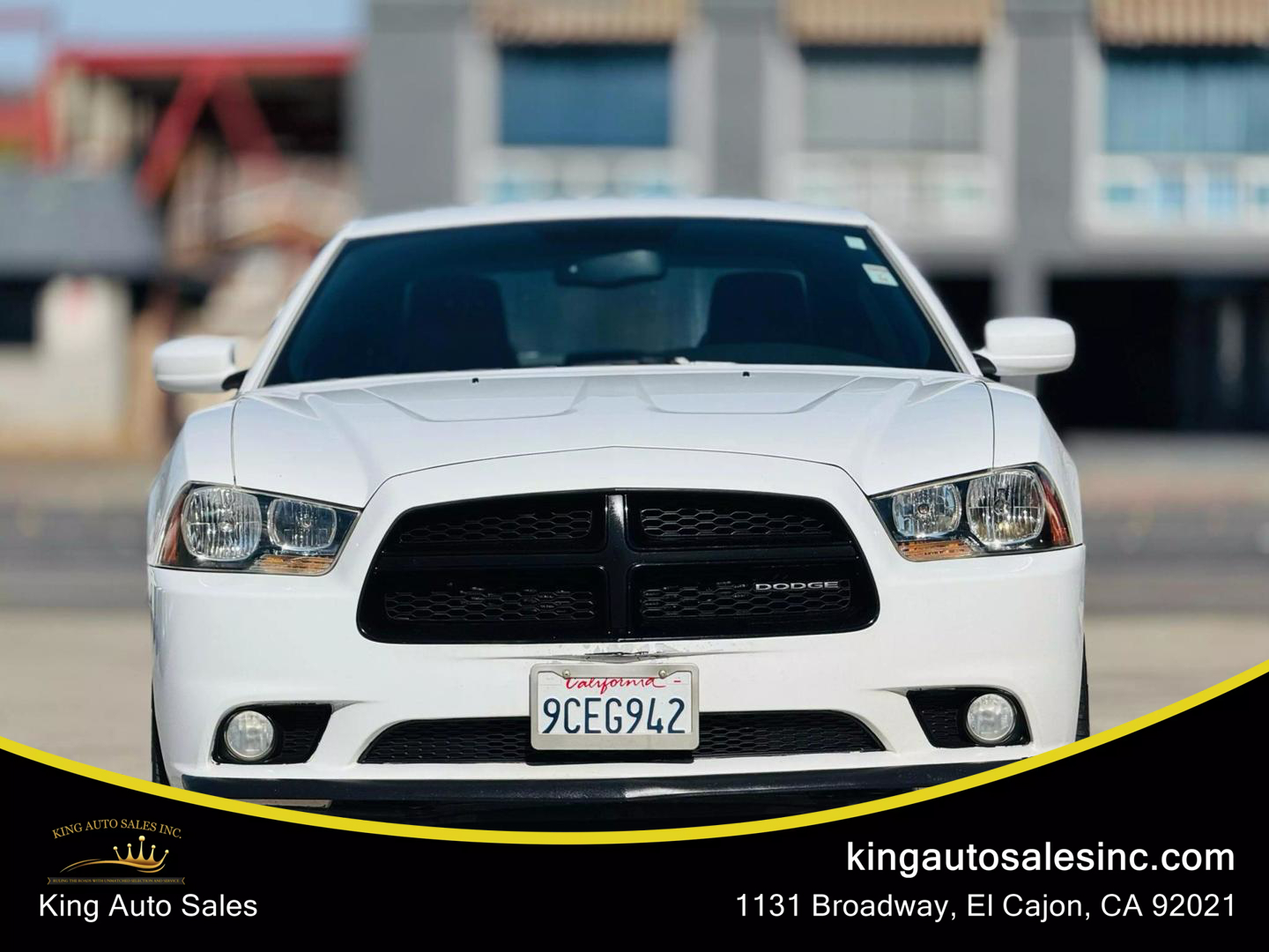 2012 Dodge Charger SXT photo 2