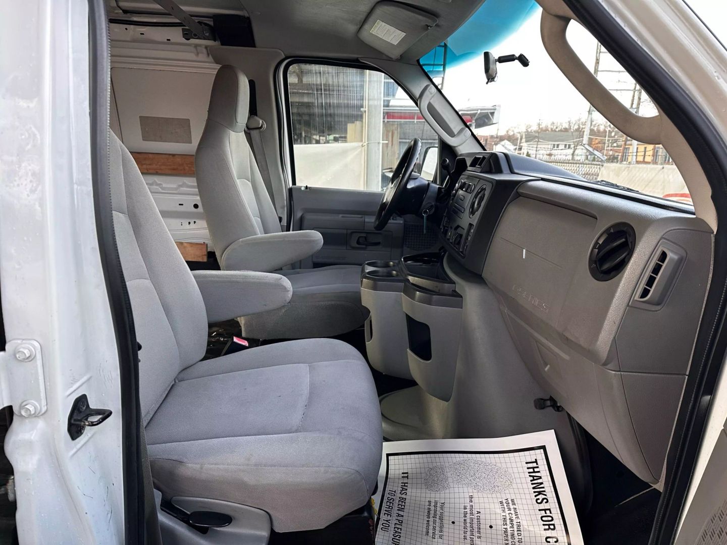 2013 Ford E250 Cargo - Image 23