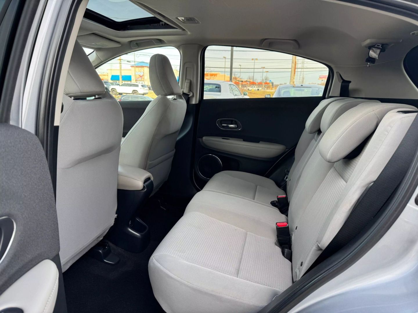 2022 Honda Hr-v - Image 16