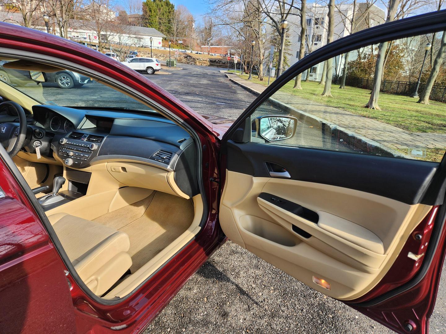 2012 Honda Accord LX photo 11