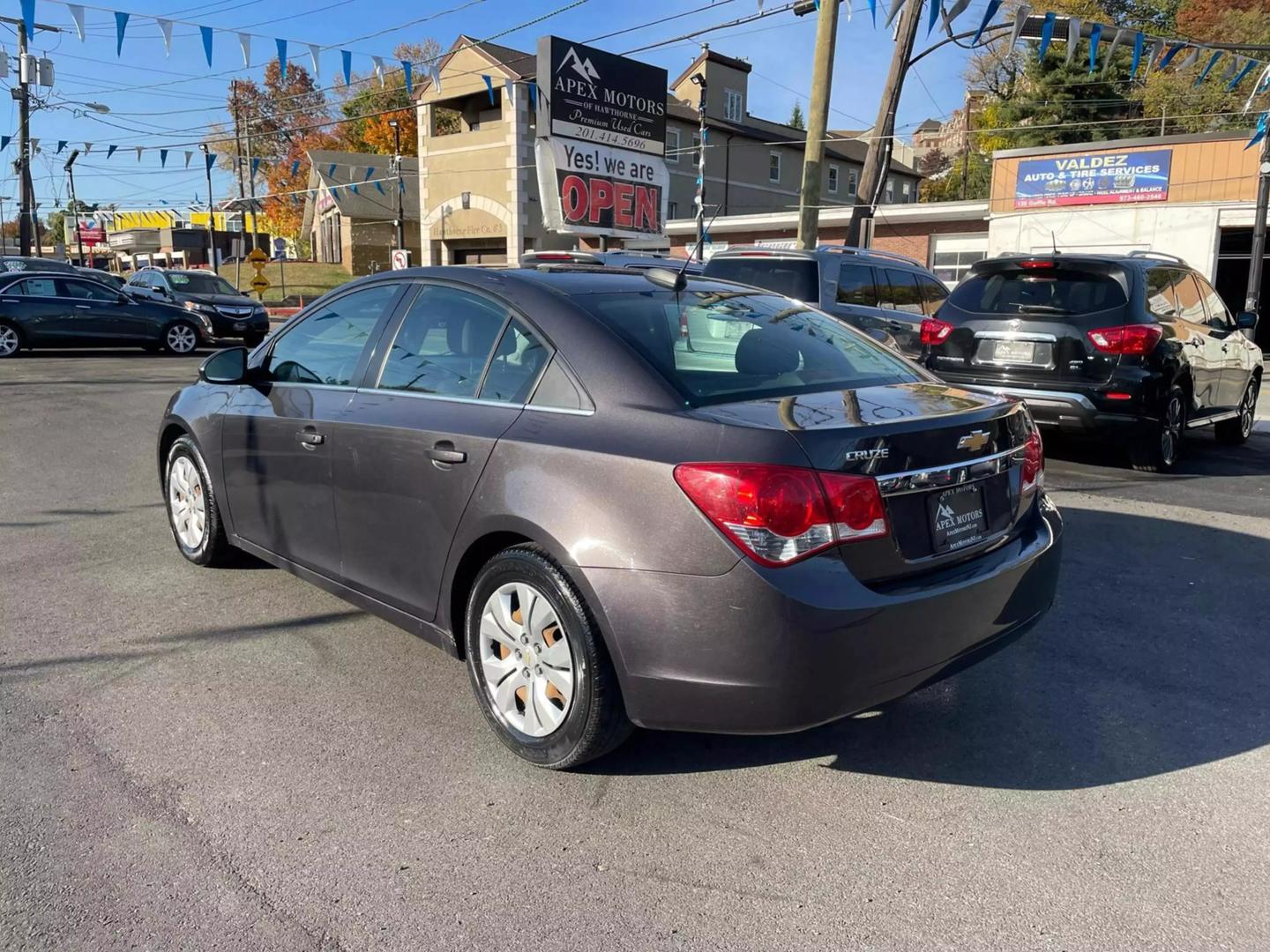 2015 Chevrolet Cruze 1LT photo 12