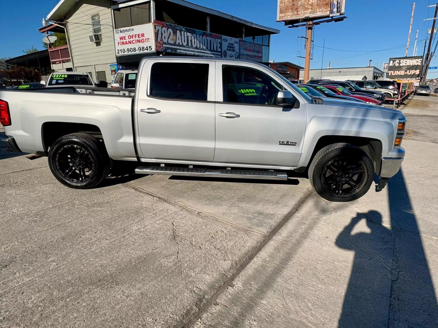 2014 Chevrolet Silverado 1500 LT photo 5