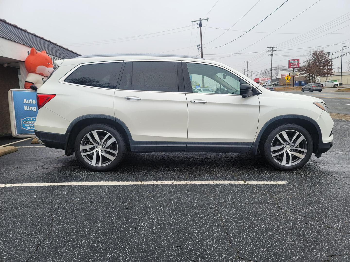 2017 Honda Pilot Touring photo 7