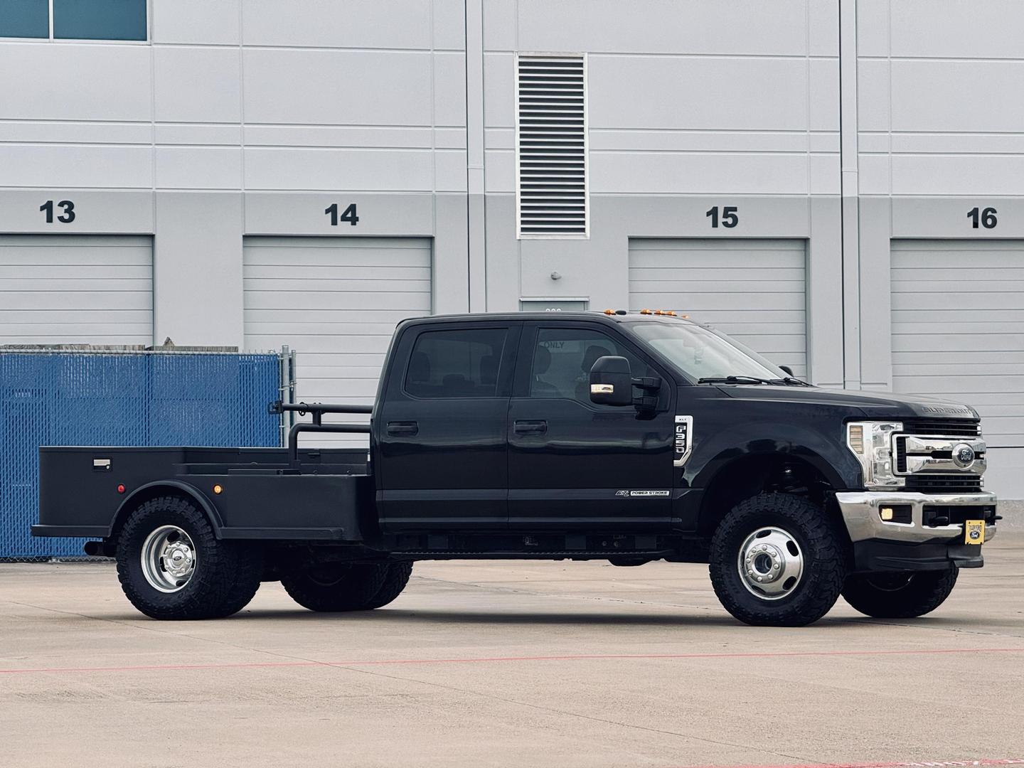 2019 Ford F-350 Super Duty XLT photo 5